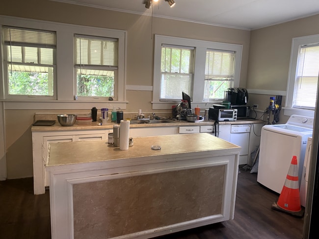 Photo - 3 Bedroom 2 Bath Walking Distance to La Tech