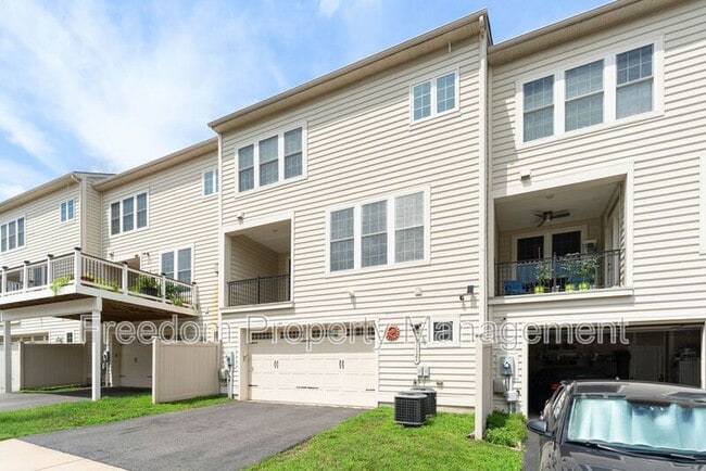 Photo - 42524 Rowderbury Sq