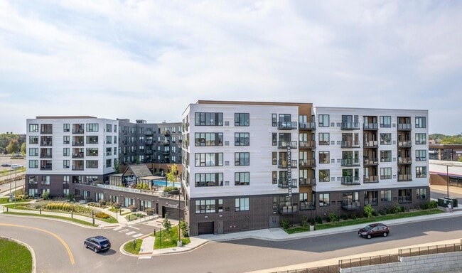 Building Photo - 12610 Ridgedale Dr Rental