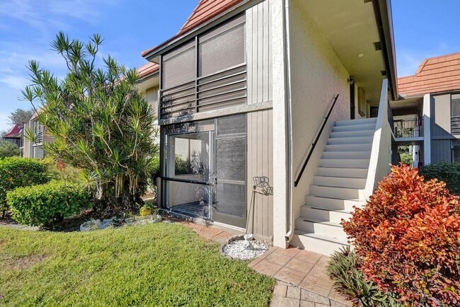 Photo - 1050 NW 13th St Unit 193d