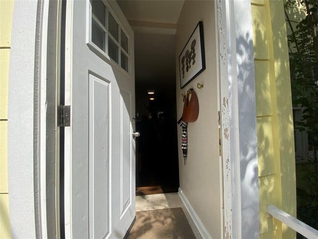 Photo - 1404 W 12th St