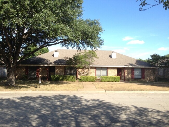 Photo - Duplex