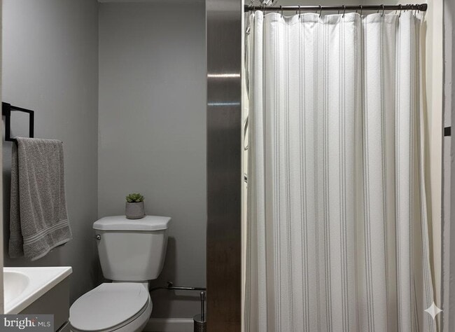 Photo - 114 N 3rd St Unidad 2