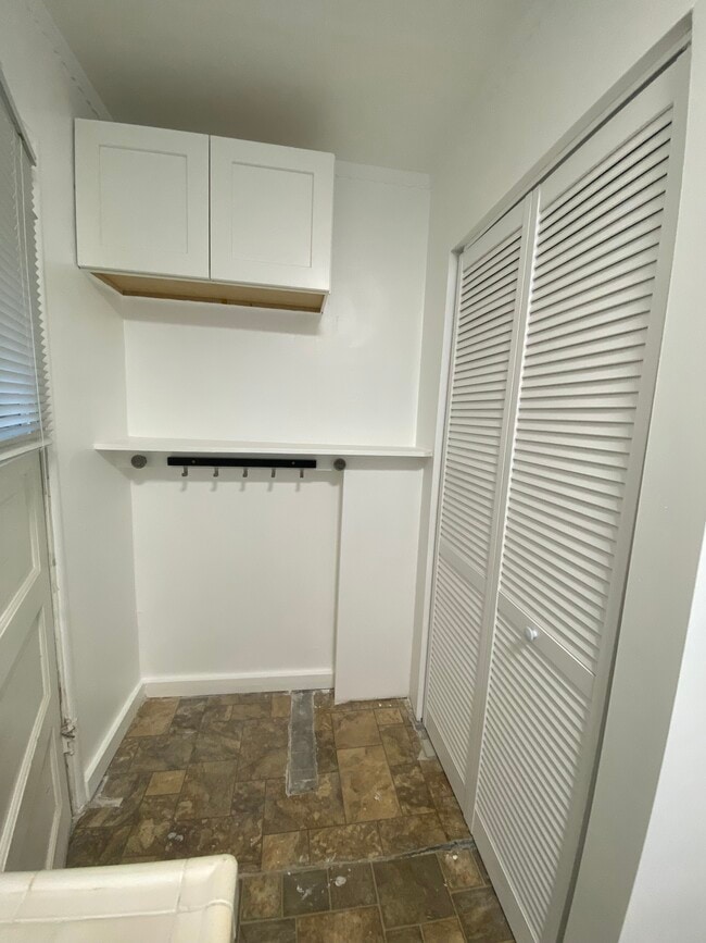 Photo - 815 19th St Unidad A