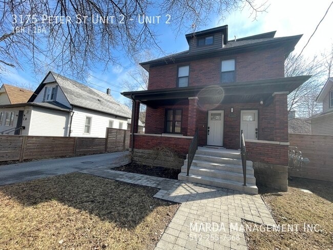 Building Photo - BEAUTIFULLY RENOVATED 1 BED/1BATH Unit 2