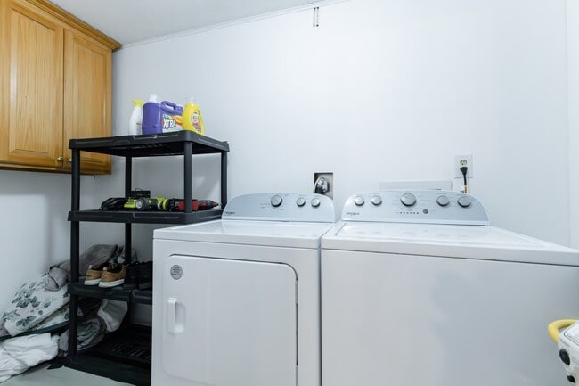 Photo - 617 Wisteria Rd