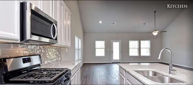 Photo - 533 Gabrielle Anne Dr
