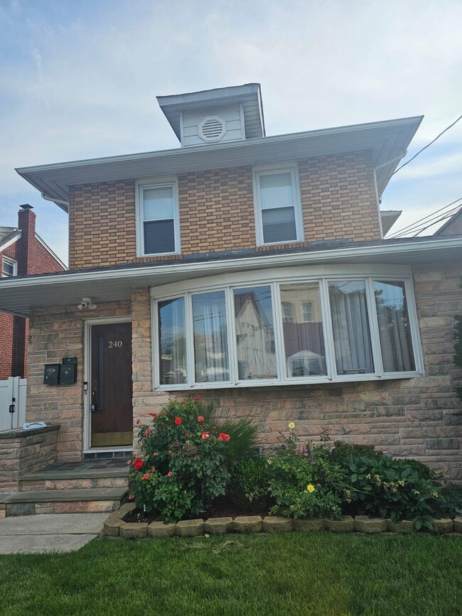 Photo - 240 Copeland Ave Condo Unit 2