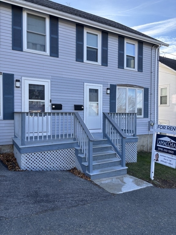 Building Photo - 10 Moulton Ct