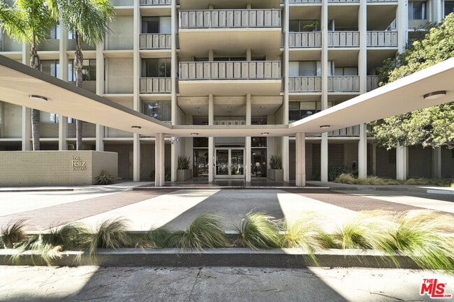 Building Photo - 4455 Los Feliz Blvd Unit 407 Rental
