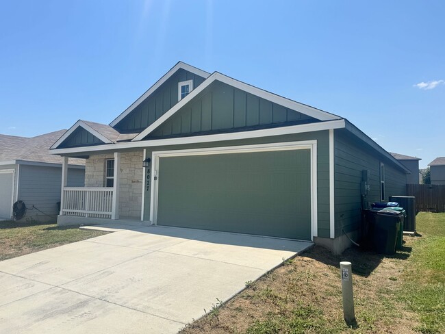 Photo - Move-In Ready Modern Home with Open Layout...