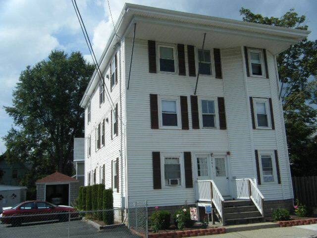 Building Photo - 205 Pine St Unit 6