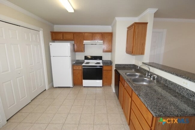 Photo - 402 Bowden Ave