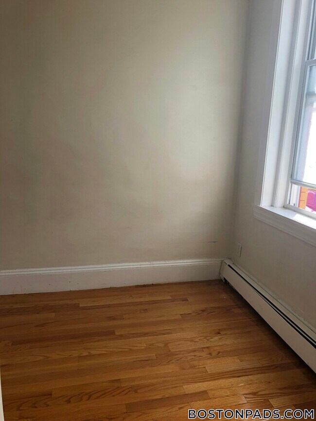 Photo - 12 Wait St Unidad 3F