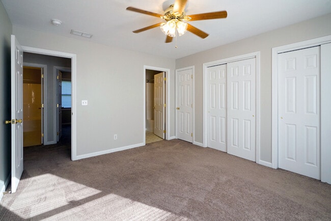 Photo - 17 Silver Creek Dr