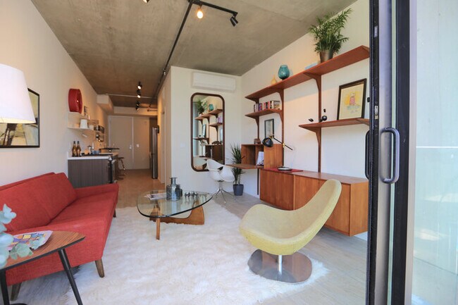 Photo - The Continental