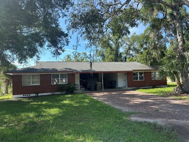 Building Photo - 3028 NE 7th Ln Rental