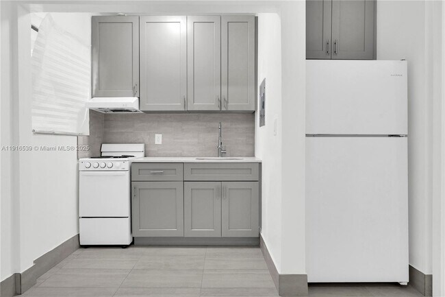 Photo - 13390 NE 6th Ave Apartment Unit 3