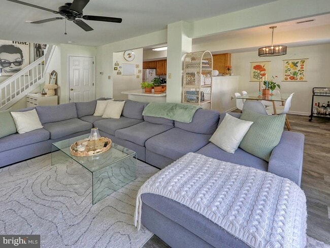 Photo - 108 Seabright Way