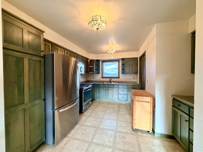 Photo - 37 Bridger Meadow Ln