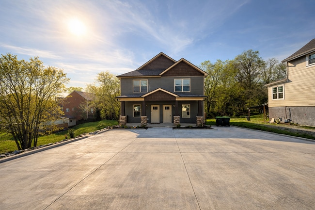 Photo - 420 S 2nd St