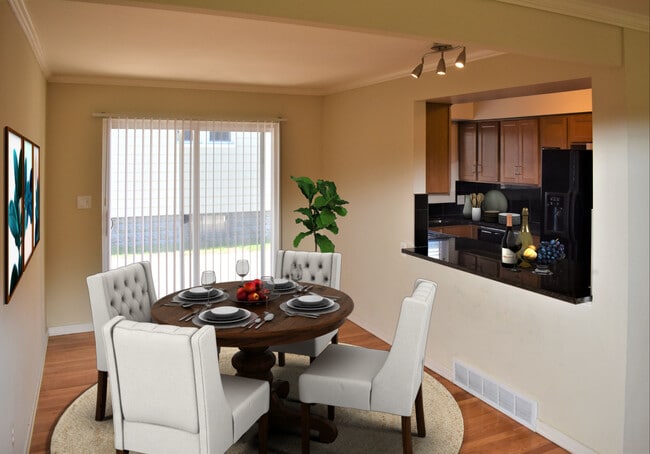 R.O.C. - Great Dining Area