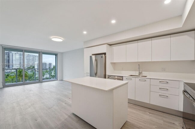 Building Photo - 1500 Bay Rd Unit N-0309 Rental