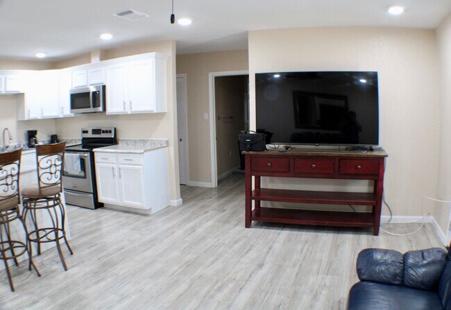 Photo - 1141 Katy St