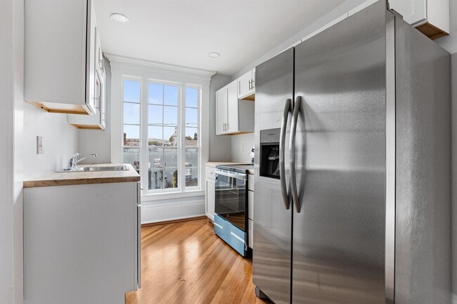 Photo - 109 Pleasant St Unidad 203