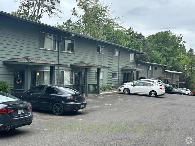 Building Photo - Two bedroom one bathroom condo in Southwes...