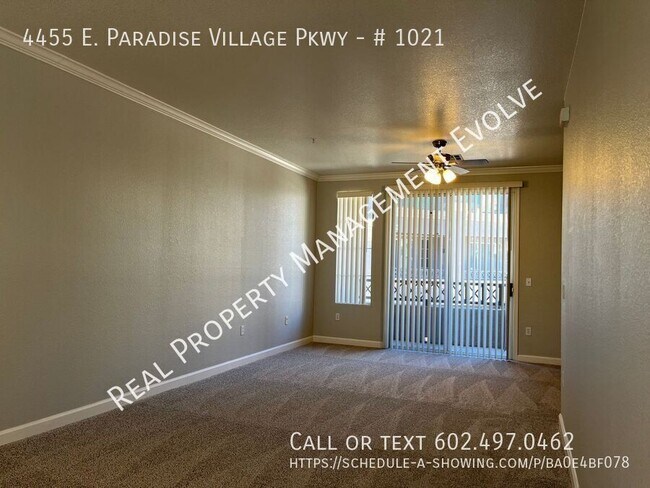 Photo - COME TOUR TODAY! Unidad # 1021