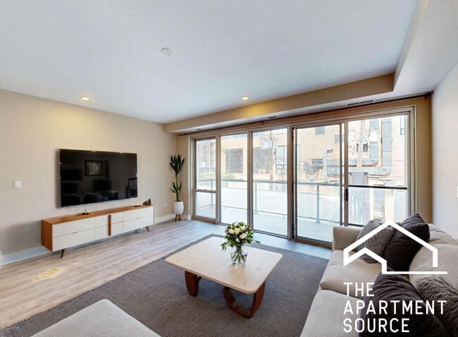 Photo - 1342 W Randolph St Unit 2C