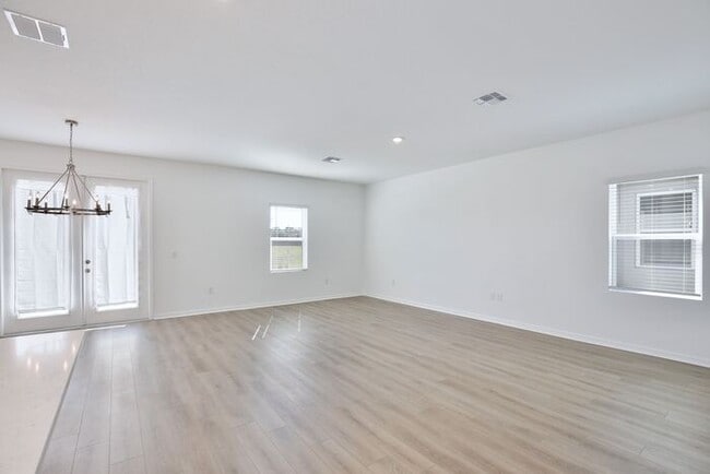 Photo - Stylish Sunbrooke Sanctuary! Modern 4/2 Home with High Ceilings, Designer Kitchen & Resort Amenities