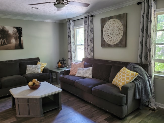 Photo - 10422 Covered Bridge Rd