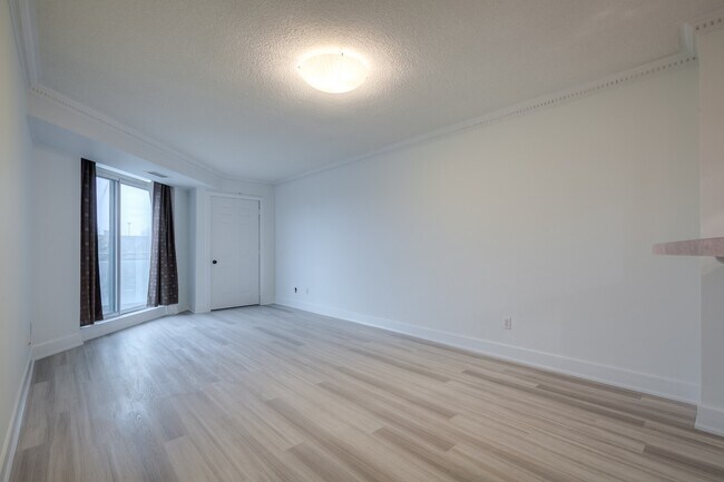 Photo - 190 Manitoba St Unit 511
