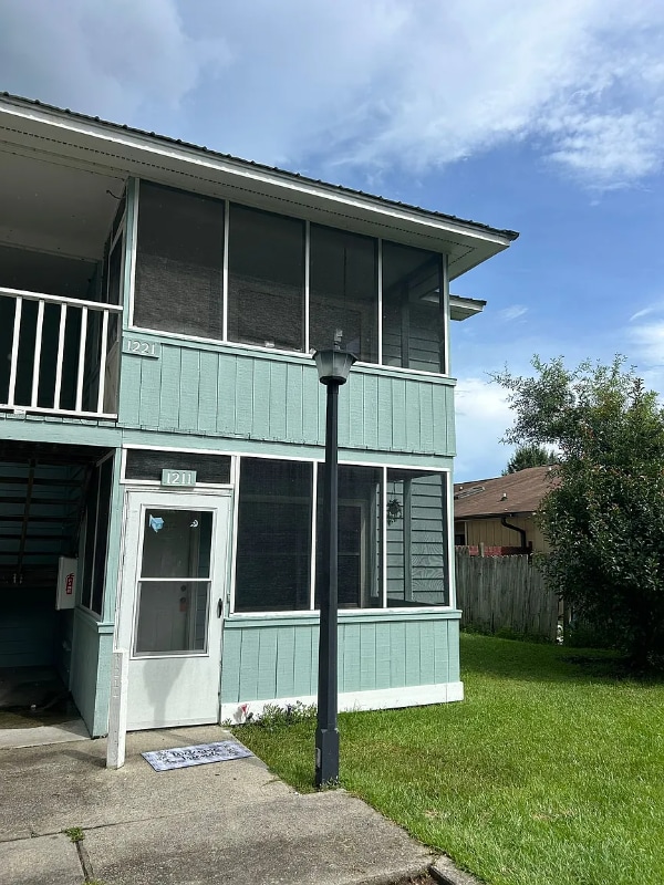 Building Photo - 1211 Shalom Dr Rental