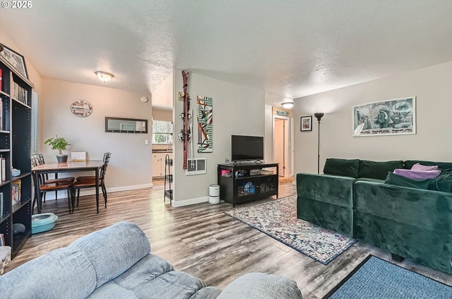 Photo - Ready Now - Just A Birdie Away from Rose City Golf Course! Unidad DEV16-Devita, Vincent