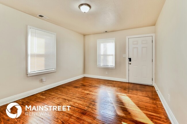 Photo - 1025 S 40th St