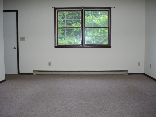 Grove Manor Apartments