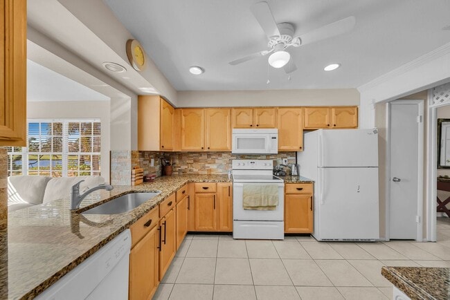 Photo - 13540 Stratford Pl Cir Unidad Condo #202