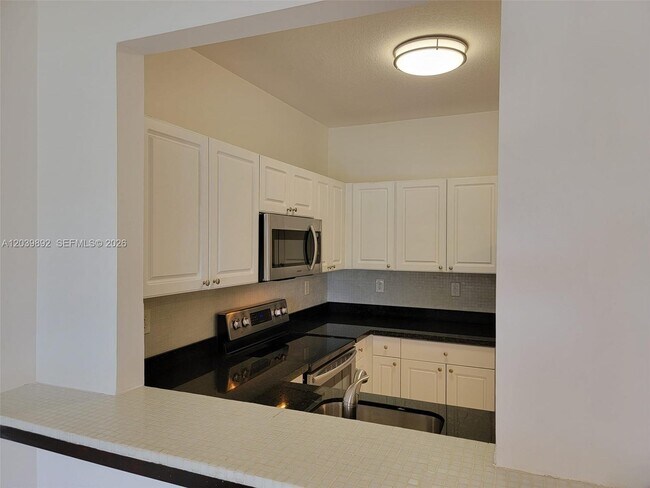 Photo - 1300 NE 109th St Unit 405