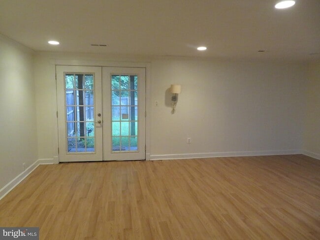 Photo - 1381 Hazel Nut Ct