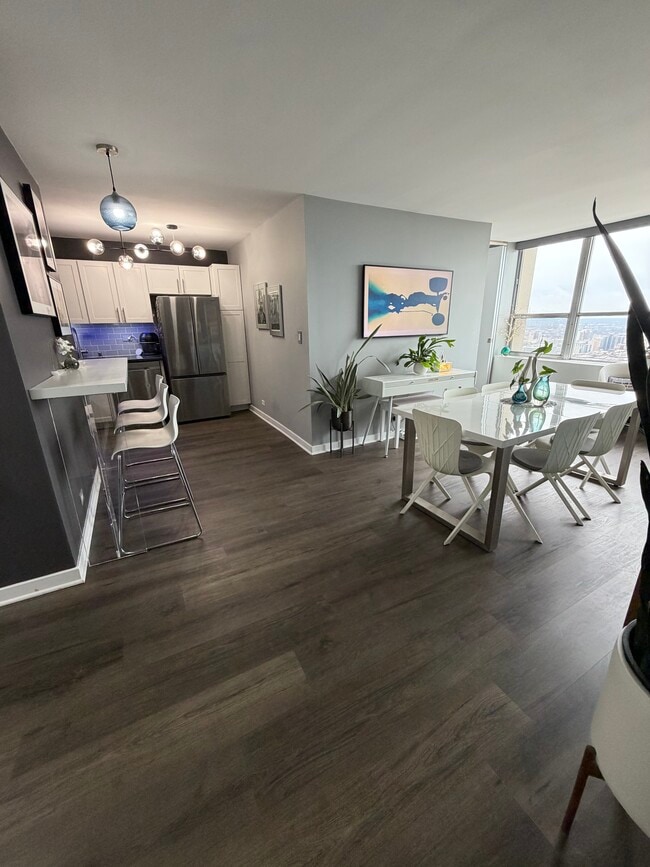 Dining/Living/Kitchen Space - 655 W Irving Park Rd Unit Apt 4304