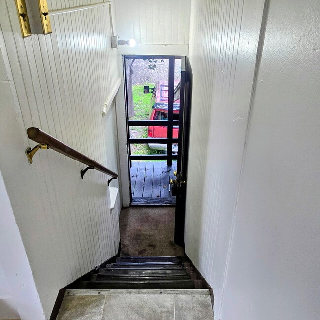 364 W Clinton St Unit D