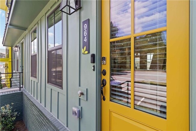 Photo - 964 Bibbs Circle NW