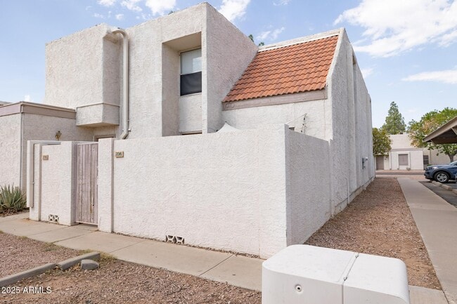 Photo - 1342 W Emerald Ave