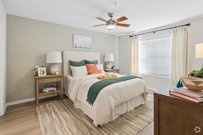 2BR, 2BA - 983SF - Primary Bedroom