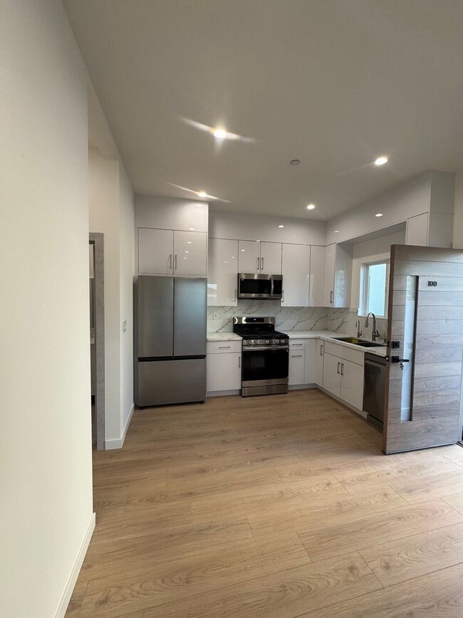 Photo - Newly Built Attached ADU in Prime Glenoaks Blvd, Burbank