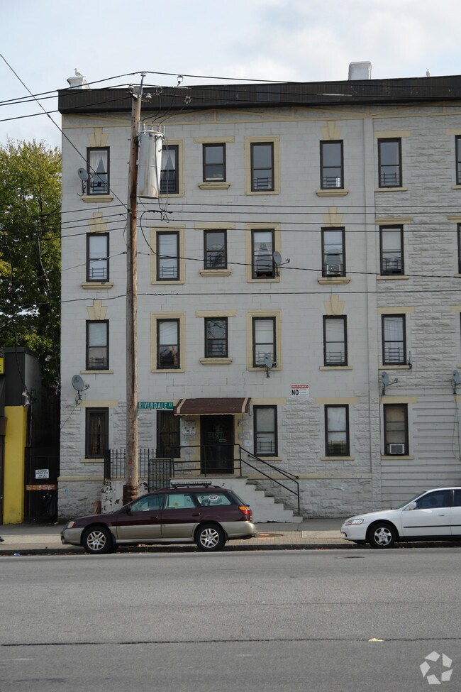 276280 Riverdale Ave Apartamentos Para alquiler en Yonkers, NY