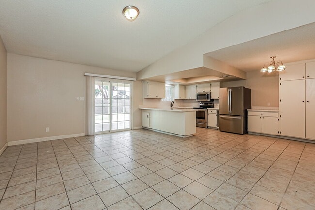 Photo - 2915 E Dolphin Ave